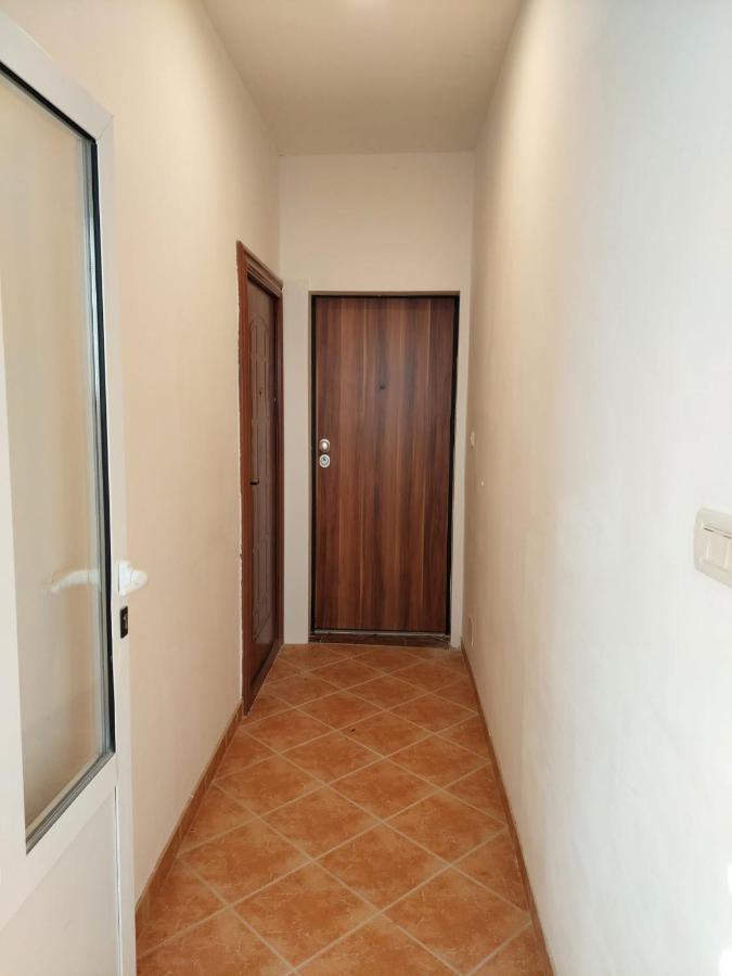 Apartment Eny Baška Voda Kültér fotó