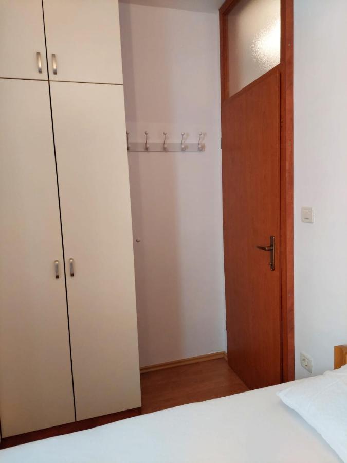 Apartment Eny Baška Voda Kültér fotó