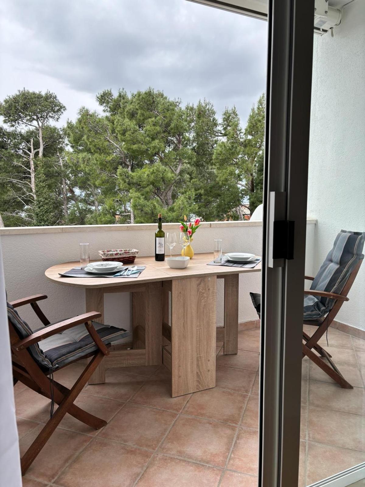 Apartment Eny Baška Voda Kültér fotó