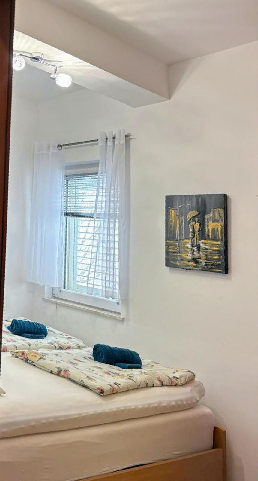 Apartment Eny Baška Voda Kültér fotó