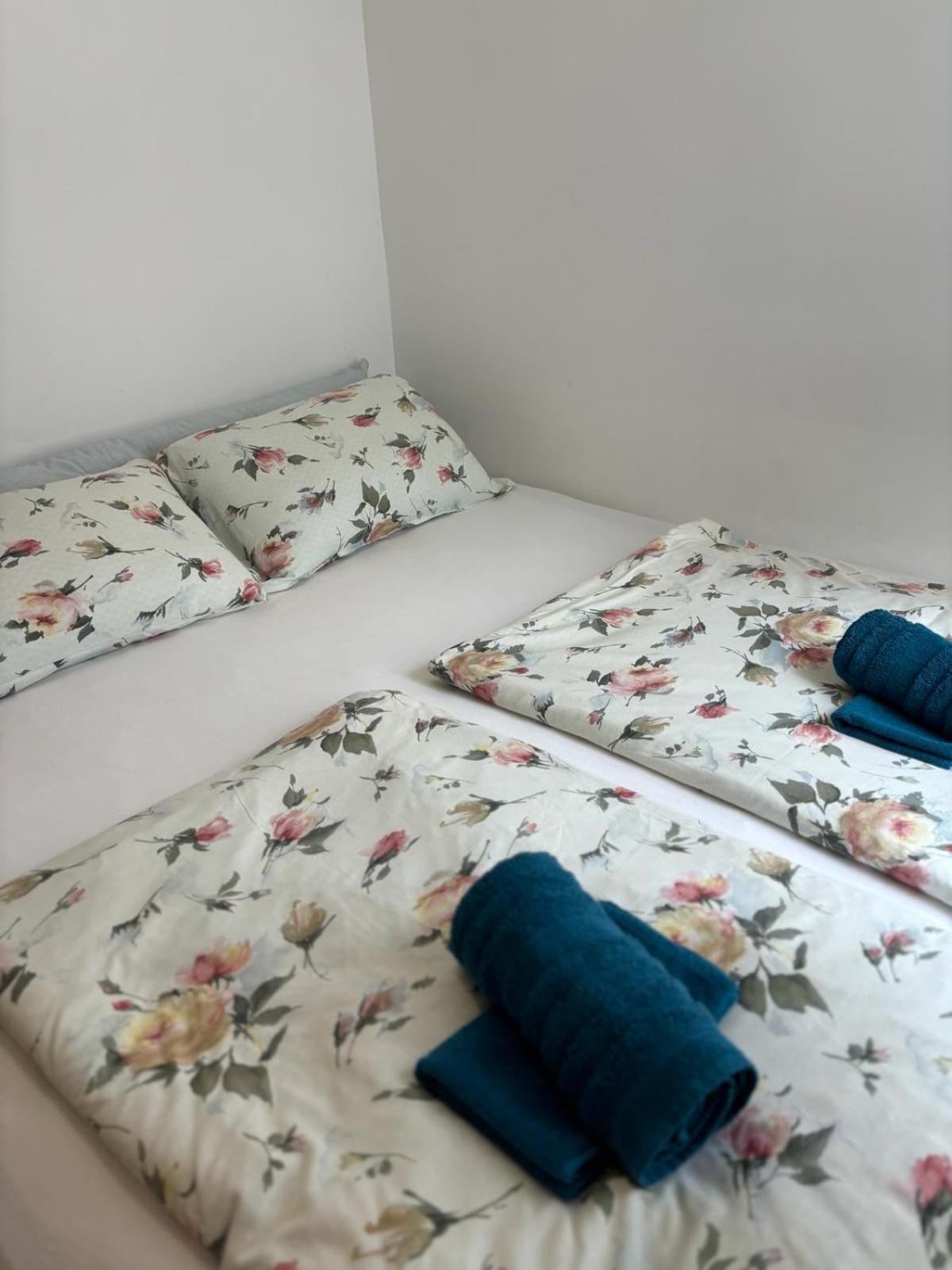 Apartment Eny Baška Voda Kültér fotó